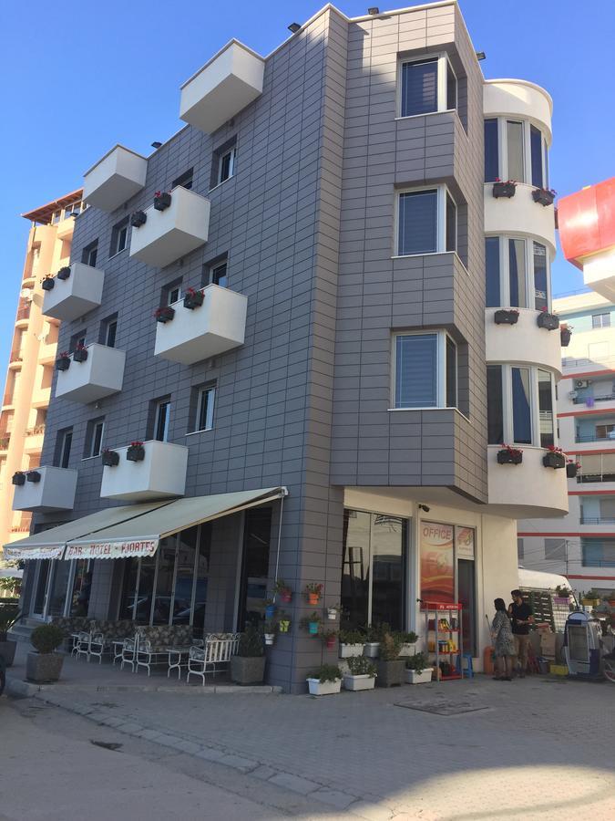 Fjortes Hotel Вльора Екстер'єр фото